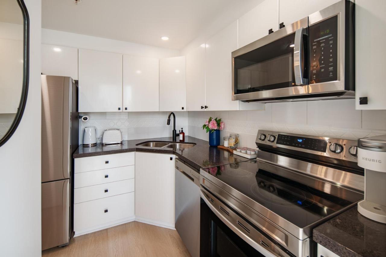 Best Location Downtown Chic Suites Vancouver Exterior foto